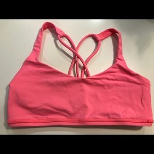 Lululemon free to be bra size 4